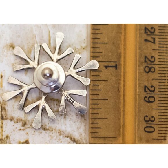 Vintage Intricate Snowflake Sterling Silver Pin - B19 - Picture 2 of 3